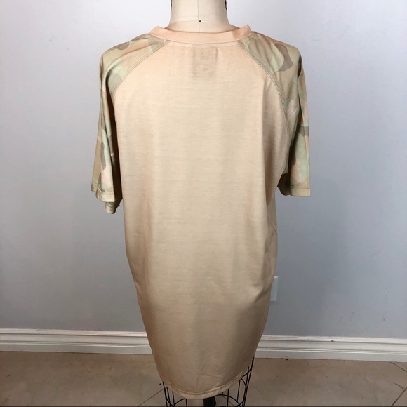 OAKBAY FITS Desert Dust Camo High Low Kangaroo Tee - Picture 5 of 8